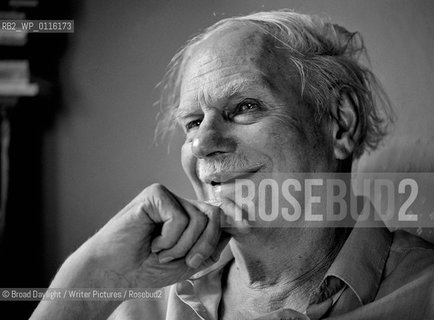 Hamish Henderson author ..copyright©Broad Daylight/Writer Pictures/Rosebud2