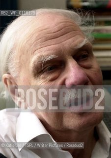 Hamish Henderson 80 yr old poet and songwriter..copyright©Katie Lee/TSPL/Writer Pictures/Rosebud2