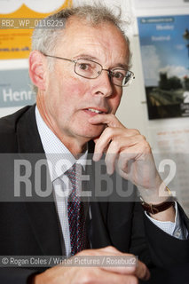 Anthony OHear at The Henley-onThames Literary Festival 2007..copyright©Rogan Coles/Writer Pictures/Rosebud2