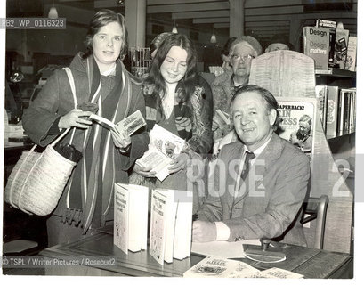Vet turned author James Herriot, aka Alf Wight, with fans at a book signing in Edinburgh, Scotland, in 1978...copyright©TSPL/Writer Pictures/Rosebud2
