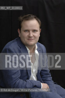 Henry Hitchings, The Edinburgh International Book Festival 2005..Copyright©Rob McDougall/Writer Pictures/Rosebud2