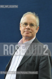 Simon Hoggart at The Edinburgh International Book Festival 2008..Copyright©Pascal Saez/Writer Pictures/Rosebud2