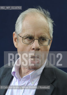 Simon Hoggart at the Edinburgh Book Festival, ..copyright©Colin Hattersley/Writer Pictures/Rosebud2