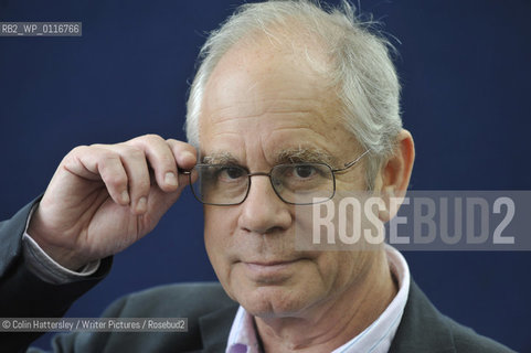 Simon Hoggart at the Edinburgh Book Festival, ..copyright©Colin Hattersley/Writer Pictures/Rosebud2