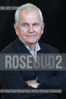 British actor (Bilbo in Lord of the Rings) and writer Ian Holm at the Edinburgh International Book Festival 2004..Copyright©Pascal Saez.Pascal Saez/Writer Pictures/Rosebud2