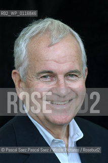 British actor (Bilbo in Lord of the Rings) and writer Ian Holm at the Edinburgh International Book Festival 2004..Copyright©Pascal Saez.Pascal Saez/Writer Pictures/Rosebud2