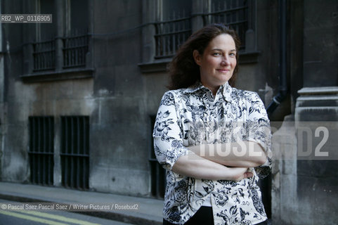 American writer A M Homes, author of The End of Alice, at the Edinburgh International Book Festival 2003...Copyright©Pascal Saez.Pascal Saez/Writer Pictures/Rosebud2