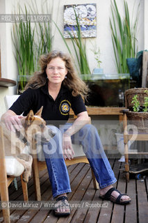 Eva Hornung author,  relaxing at home in Adelaide.  . .copyright©David Mariuz/Writer Pictures/Rosebud2