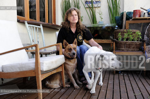 Eva Hornung author,  relaxing at home in Adelaide.  . .copyright©David Mariuz/Writer Pictures/Rosebud2
