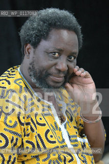 Zimbabwean poet and writer Chenjarai Hove, who now lives in exile in Norway, at the Edinburgh International Book Festival 2005..Copyright©Pascal Saez.Pascal Saez/Writer Pictures/Rosebud2
