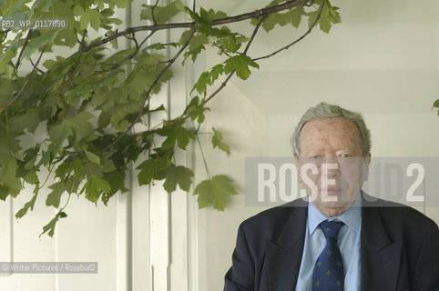 Anthony Howard,leading political commentator anmd biographer of Cardinal Basil Hume. CREDIT Geraint Lewis
©Writer Pictures/Rosebud2