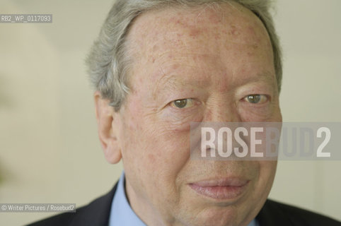 Anthony Howard,leading political commentator anmd biographer of Cardinal Basil Hume. CREDIT Geraint Lewis
©Writer Pictures/Rosebud2