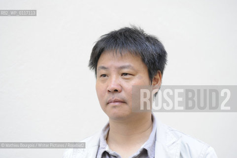 Yu Hua..copyright©Mathieu Bourgois/Writer Pictures/Rosebud2