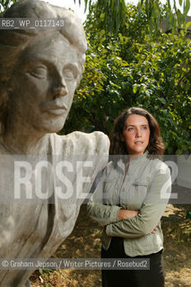 Bettany Hughes, writer in her London home..copyright©Graham Jepson/Writer Pictures/Rosebud2