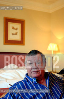 Robert Hughes, writer....Copyright©Andy Paradise/Writer Pictures/Rosebud2