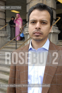 Ed Husain in the market in front of the London Hospital in Whitechapel..©Rogan MacDonald/Writer Pictures/Rosebud2