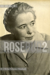 Novelist Eva Hanagan (nee Ross) (1914 - 9th Jan 2009)..Copyright©/Writer Pictures/Rosebud2