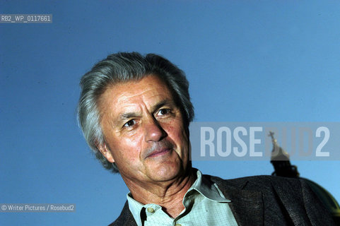 John Irving at the Edinburgh Book Festival 2003  CREDIT Gera©Writer Pictures/Rosebud2