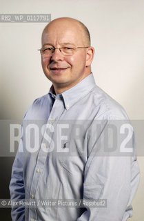 Doug Jackson, Scottish author of fictional Roman thrillers...Copyright©Alex Hewitt/Writer Pictures/Rosebud2