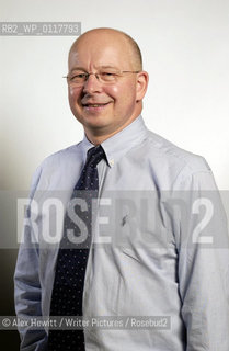 Doug Jackson, Scottish author of fictional Roman thrillers...Copyright©Alex Hewitt/Writer Pictures/Rosebud2