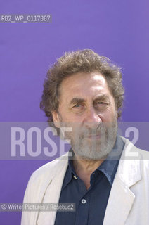 Howard Jacobson  author and writer CREDIT Geraint©Writer Pictures/Rosebud2