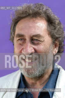 British writer Howard Jacobson at the Edinburgh International Book Festival 2004..Copyright©Pascal Saez.Pascal Saez/Writer Pictures/Rosebud2