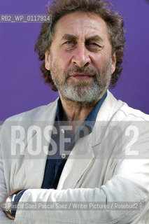 British writer Howard Jacobson at the Edinburgh International Book Festival 2004..Copyright©Pascal Saez.Pascal Saez/Writer Pictures/Rosebud2