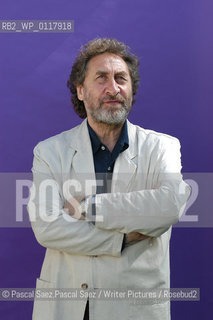 British writer Howard Jacobson at the Edinburgh International Book Festival 2004..Copyright©Pascal Saez.Pascal Saez/Writer Pictures/Rosebud2
