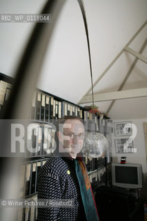 Oliver James Psychologist and television and radio presenter  CREDIT Geraint Lewis ©Writer Pictures/Rosebud2
