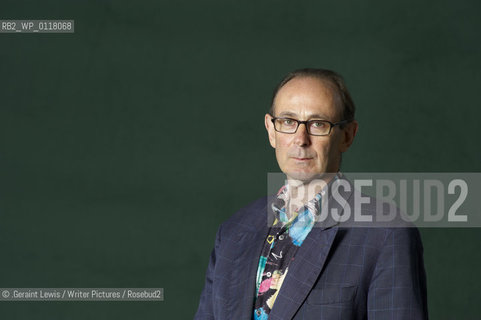 Oliver James, psychologist and writer, at the Edinburgh International Book Festival on 19/8/10..©.Geraint Lewis/Writer Pictures/Rosebud2
