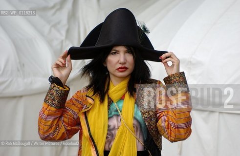 Cult New York Author Tama Janowitz appearing at the Edinburgh International Book Festival 2003...Copyright©Rob McDougall/Writer Pictures/Rosebud2