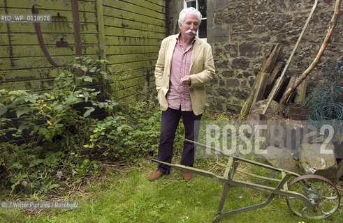 Poet Brian Johnstone in his home near Upper Largo, Fife..copyright©/Writer Pictures/Rosebud2