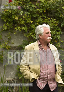 Poet Brian Johnstone in his home near Upper Largo, Fife..copyright©/Writer Pictures/Rosebud2