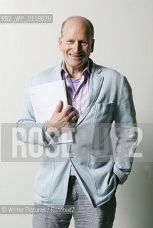 Tobias Jones, Writer of The Dark Hart of Italy and Utopian Dreams about living in communes in Britain and Italy.CREDIT Geraint Lewis
©Writer Pictures/Rosebud2