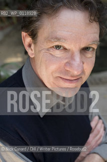 US writer and investigative reporter Lawrence Wright author of the Looming Tower .. 5th DSC Jaipur Literature Festival, 21-25 Jan 2010.one of the leading literature festivals  in Asia a mix of panel discussions, lectures and readings by world renowned authors . Music also figures prominently in the evening programme...www.jaipurfestival.org..Copyright©Nick Cunard/CHI/Writer Pictures/Rosebud2