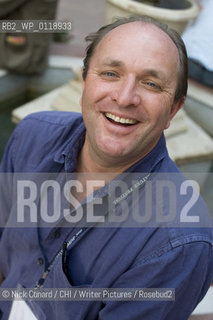 Festival founder and acclaimed writer William Dalrymple .. 5th DSC Jaipur Literature Festival, 21-25 Jan 2010.one of the leading literature festivals  in Asia a mix of panel discussions, lectures and readings by world renowned authors . Music also figures prominently in the evening programme...www.jaipurfestival.org..Copyright©Nick Cunard/CHI/Writer Pictures/Rosebud2