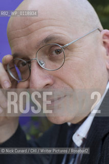 Roddy Doyle .. 5th DSC Jaipur Literature Festival, 21-25 Jan 2010.one of the leading literature festivals  in Asia a mix of panel discussions, lectures and readings by world renowned authors . Music also figures prominently in the evening programme...www.jaipurfestival.org ..Copyright©Nick Cunard/CHI/Writer Pictures/Rosebud2