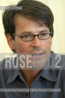 Writer and war surgeon Jonathan Kaplan at the Edinburgh International Book Festival 2003...Copyright©Pascal Saez.Pascal Saez/Writer Pictures/Rosebud2