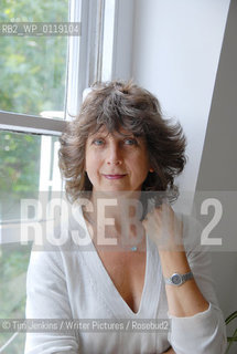 Julie Kavanagh..Copyright©Tim Jenkins/Writer Pictures/Rosebud2