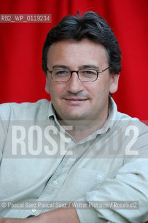 British journalist and writer Fergal Keane at the Edinburgh International Book Festival 2005..Copyright©Pascal Saez.Pascal Saez/Writer Pictures/Rosebud2
