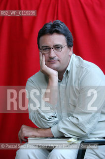 British journalist and writer Fergal Keane at the Edinburgh International Book Festival 2005..Copyright©Pascal Saez.Pascal Saez/Writer Pictures/Rosebud2
