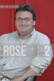 Fergal Keane, The Edinburgh International Book Festival 2005..Copyright©Rob McDougall/Writer Pictures/Rosebud2