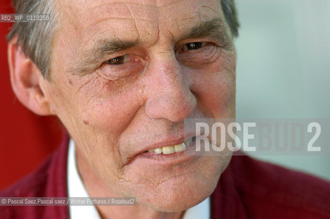 British writer John Keay.at the Edinburgh International Book Festival 2004..Copyright©Pascal Saez.Pascal saez/Writer Pictures/Rosebud2