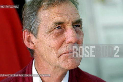 British writer John Keay.at the Edinburgh International Book Festival 2004..Copyright©Pascal Saez.Pascal saez/Writer Pictures/Rosebud2