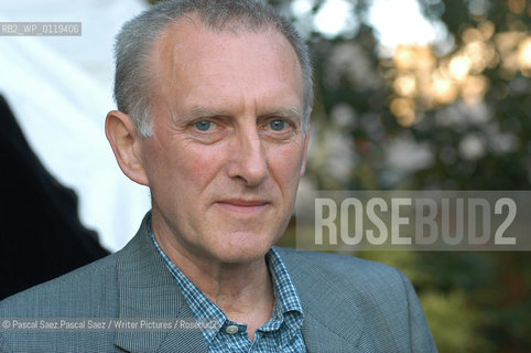 Scottish writer and Booker Prizer winner James Kelman, author of You have to be Careful in the Land of the Free, at the Edinburgh International Book Festival 2004..Copyright©Pascal Saez.Pascal Saez/Writer Pictures/Rosebud2