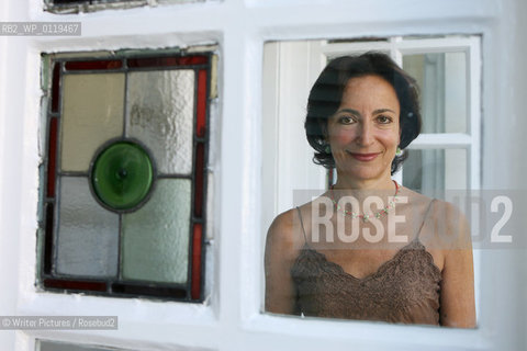 Linda Kelsey photographed at her home in West Hampstead, Lo©Writer Pictures/Rosebud2