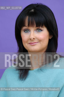 Writer Marian Keyes, author of The Other Side of the Story at the Edinburgh International Book Festival 2004..Copyright©Pascal Saez.Pascal Saez/Writer Pictures/Rosebud2