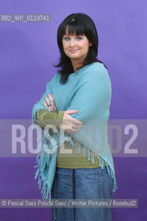 Writer Marian Keyes, author of The Other Side of the Story at the Edinburgh International Book Festival 2004..Copyright©Pascal Saez.Pascal Saez/Writer Pictures/Rosebud2