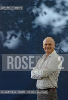 Simon King..copyright©Dan Phillips/Writer Pictures/Rosebud2