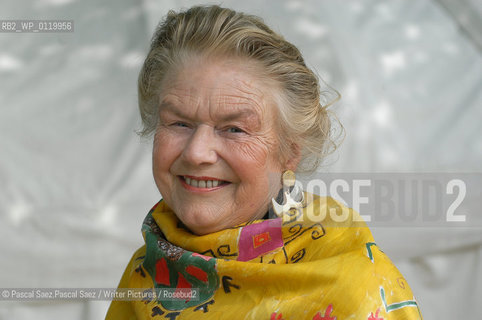 Writer and anthropologist Sheila Kitzinger, who is a respected authority on pregnancy, childbirth and babies, at the Edinburgh International Book Festival 2004                    ..Copyright©Pascal Saez.Pascal Saez/Writer Pictures/Rosebud2